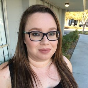 Meet your Posher, Raichelle